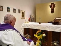 POSLJEDNJE INFORMACIJE IZ VATIKANA: Papa će morati ponovno naučiti govoriti, tvrdi vatikanski kardinal