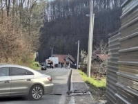 TEŠKA NESREĆA KOD TUZLE: Poginuo motociklista, jedna osoba povrijeđena