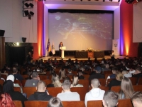 LIJEPA GESTA: 261 učenik i student sa potopljenog područja dobili stipendiju