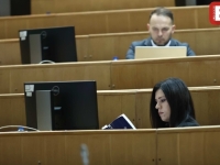 ZVIZDIĆ PREKINUO POPRILIČNO AGRESIVNO IZLAGANJE VULIĆKE: 'Ja baš vas čekam da mi objasnite šta sam ja'