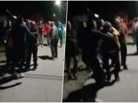 HAOS U SRBIJI: Vučićev odbornik fizički nasrnuo na demonstrante, udarao ih, otimao i razbijao mobitele, skakao po automobilima...