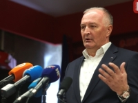 HELEZ POZVAO POLITIČKE AKTERE U RS-u DA NE SRLJAJU U PROPAST: 'Dodik je svojim nezakonitim aktivnostima odredio svoju budućnost'
