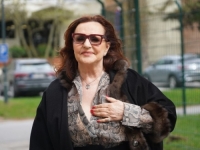 ANA BEKUTA EDUKUJE: 'Veliki petak je dan kada se ne čestita, što neki ljudi, izgleda, ne znaju'