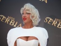 JELENA KARLEUŠA SPREMNA ZA PSIHIJATRIJU: 'Vučiću, baci im Kobre da se igraju'