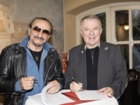 ŽELJKO BEBEK U 80. GODINI POTPISAO NOVI UGOVOR ZA ZAGREBAČKOM KUĆOM: 'Veselim se svemu'