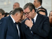 VUČIĆU STIGLO UPOZORENJE IZ AMERIKE: 'Ne huškajte Dodika!'