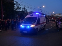 INCIDENT NA BLOKADI: Muškarac se automobilom zaletio na ljude u Beogradu