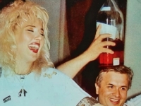 OBRADOVALA FANOVE: Lepa Brena podijelila do sada neviđene slike iz mladosti (FOTO)