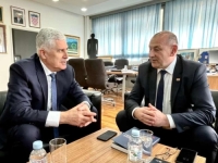SUSRET S MEDVEDOM: Čović u Zagrebu sa hrvatskim ministrom branitelja, razgovarali su o pitanjima od posebne važnosti za...