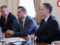 INFORMIRAO GOSTE NA SASTANKU U SARAJEVU: Denis Bećirović uputio zahtjev za hitnu sjednicu Predsjedništva BiH zbog...
