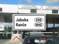 'PRLJAVI NOVAC ZA KUPOVINU GLASOVA': Na graničnom prelazu između Crne Gore i Srbije zaplijenjeno 40.000 eura