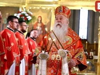 'SB' U SABORNOJ CRKVI U SARAJEVU: Mitropolit dabrobosanski predvodio vaskršnju liturgiju, došao i gradonačelnik Puharić (FOOT)