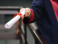 SUD BiH IZREKAO PRESUDU: Za trgovinu diplomama kažnjeni 500 KM