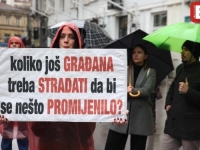 'SB' NA PROTESTIMA STUDENATA U SARAJEVU: Kako je vlast brzo zaboravila Jablanicu i smrt 19 naših sugrađana (FOTO)
