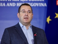 KOVAČEVIĆ LJUTITO: Nijedna odluka Schmidta u RS neće biti prihvaćena