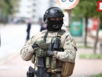 PRIZORI KOJI PODSJEĆAJU NA NAJGORE: U Istočnom Sarajevu i dalje opsadno stanje, naoružani specijalci na ulicama, sve je blokirano... (FOTO)