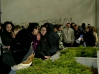 STUDENTI NE ODUSTAJU OD SVOJIH ZAHTJEVA: Policija deblokirala RTV u Novom Sadu, RTS u Beogradu i dalje blokiran