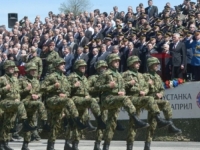 ALEKSANDAR VUČIĆ IZVODI VOJSKU NA ULICE: Vojna skladišta su nam punija nego ikad...