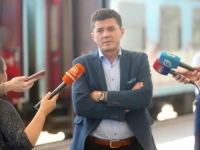 UBI GA PREJAKA RIJEČ: Željko Tepavčević izbačen iz DNS-a zbog kritike Dodika i Vučića!