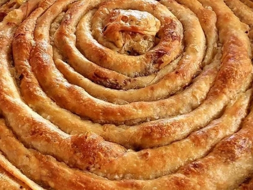 ČIST BEZOBRAZLUK: Građani BiH šokirani cijenama bureka, 250 grama košta čak...