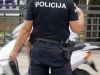 ŠMRKALI KOKAIN NA TERASI, A ONDA JE UPALA POLICIJA: Filmska akcija u restoranu, droga rasuta po stolu, diler uhapšen