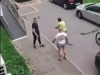 ŠOKANTAN SNIMAK IZ LJUBLJANE: Muškarca cipelarili na podu, poznanik mu donio pištolj, on ustao i zapucao