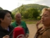 ŠOKANTAN NAPAD NA NOVINARSKU EKIPU: Žena ošamarila reporterku, supružnici privedeni (VIDEO)