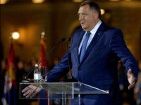 MILORAD DODIK PLAŠI SRBE: 'Britanci nam žele natovariti migrante!'