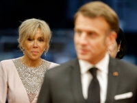 SKANDAL JE VEĆI NEGO ŠTO SE MISLILO: Čitač s usana otkrio šta je nakon šamara Brigitte rekla Macronu, nije ga nimalo štedjela...