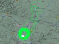 POLETIO IZ SARAJEVA: EUFOR-ov avion nadlijeće kasarnu Kozara u kojoj su Dodik, Višković i Stevandić