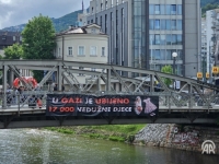 SARAJEVO DUŠOM SAOSJEĆA: U gradu osvanuo veliki transparent o ubijenoj djeci Gaze