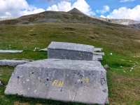 VANDALIZAM NA VISOČICI: Izvjesni 'Anel' se potpisao na STEĆKE iz srednjeg vijeka