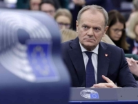 NAPAD U NIZOZEMSKOJ: Bačena dimna bomba na poljskog premijera, pogledajte dramatičan snimak... (VIDEO)