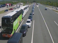 IZ BIHAMKA JAVLJAJU: Kolone vozila na nekoliko graničnih prijelaza
