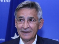 'DEGUTANTNO': Bogdan Tanjević o izbacivanju legende iz dvorane na meču Ilirije i Bosne