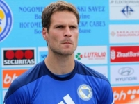 TALIJANSKI NOVINAR NAJAVIO TRANSFER BOMBU: Asmir Begović vraća se u Bosnu i Hercegovinu, stigla je ponuda...