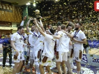 'SB' PATROLA: Pogledajte kako su igrači Bosne proslavili trofej (FOTO)