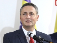 DENIS BEĆIROVIĆ ČESTITAO MEĐUNARODNI PRAZNIK RADA: 'Naša obaveza je stvaranje boljih uslova rada...'