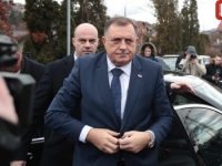 DODIK ZA AUSTRIJSKI MEDIJ: 'Da je neko mogao da me uhapsi, već bi to učinio; dva su moguća izlaza iz političke krize'