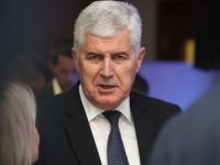 ČOVIĆ NE NAPUŠTA DODIKA: Trojki poručio - 'ODUSTANITE!'