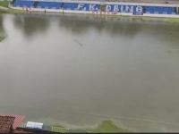 IGRALIŠTE POD VODOM, TRENINZI OTKAZANI: Stadion FK Drina više liči na jezero nego na teren (FOTO)