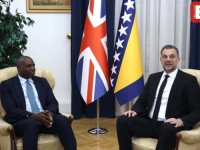 'SB' PATROLA: Britanski šef diplomatije stigao u Sarajevo, sastao se sa Konakovićem (FOTO)