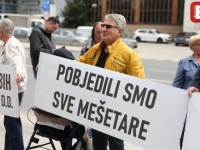 KOMPANIJA ZRAK IZLAZI IZ STEČAJA: Penzioneri se zahvalili Nikšiću i Lakiću na spašavanju firme (FOTO)