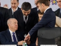 ŠTA JE ERDOGANU: Nije prestao držati Macrona - za prst?!