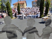ZA ZLOČINE NIKO NIJE ODGOVARAO: U Goraždu odata počast i sjećanje na djecu ubijenu u ratu (FOTO)
