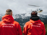 HELIKOPTERI I DRONOVI NA TERENU: Potraga za nestalom Francuskinjom traje, veliki broj članova gorskih službi spašavanja uključen