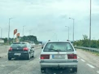 SCENA SNIMLJENA NA BRZOJ CESTI KOD BANJE LUKE: U autu vozio kozu, vozači iza... (VIDEO)