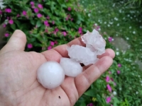 NAKON BOSANSKE GRADIŠKE JUČER: Jako nevrijeme pogodilo i Bosansku Dubicu; Donijelo je nezapamćeno velike ...