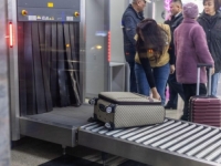 ČULI SU ČUDAN ZVUK IZ KOFERA: Kad su ih otvorili, svi su ostali bez teksta