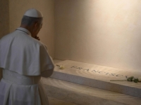NENAJAVLJENO I NEPLANSKI: Papa Lav XIV. iznenada otišao na put izvan Vatikana